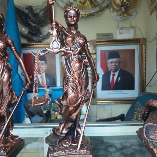 PERLUNYA MEMENUHI KEPATUHAN HUKUM